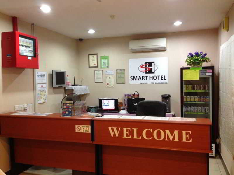 Smart Hotel Reko Sentral Каджанг Екстериор снимка
